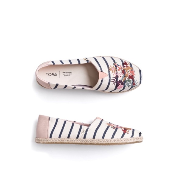 toms espadrille flats